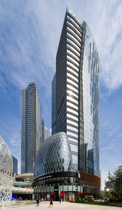 1. Evergrande Huazhi Plaza, Chengdu, China, by Aedas_Southern entrance plaza on Tidu Road (1)