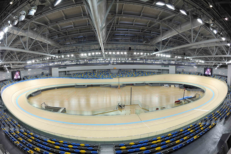 The cycling track of the Hong Kong Velodrome meets