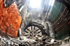 XRL_Tunnel breakthrough by tunnel boring machine (TBM)